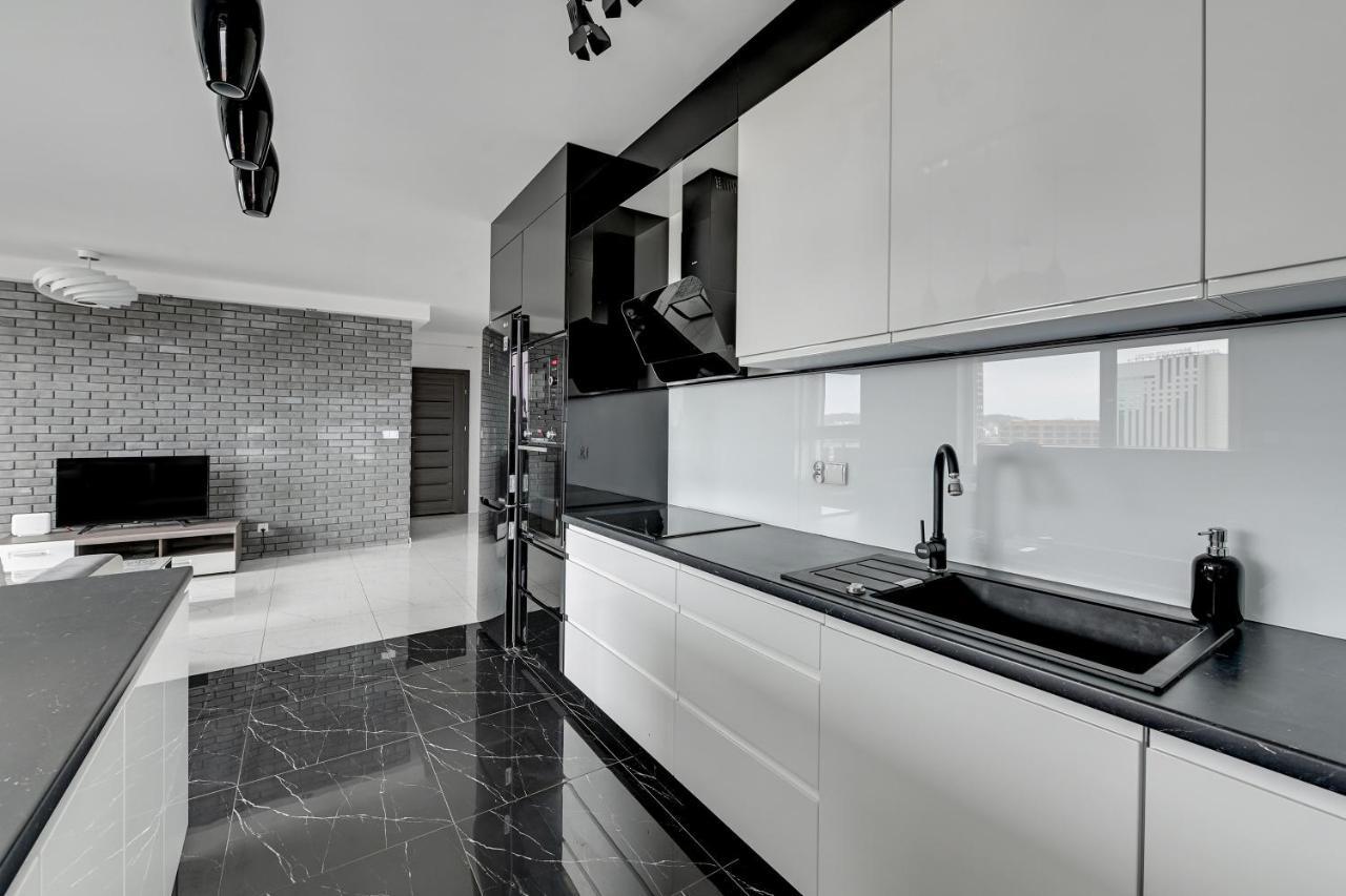 Grand Apartments - Luxury Apartment On The 11Th Floor With A View Of The Old Town غدانسك المظهر الخارجي الصورة