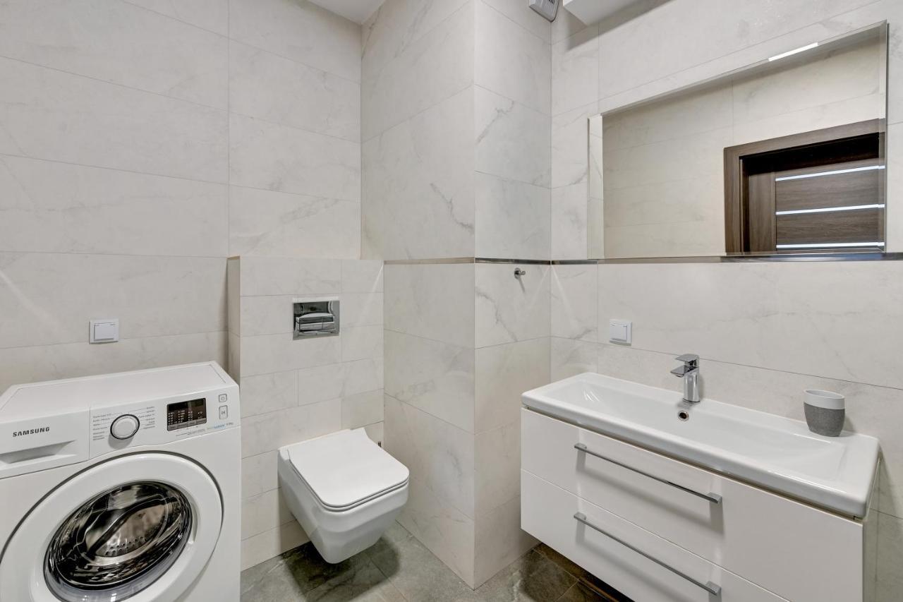 Grand Apartments - Luxury Apartment On The 11Th Floor With A View Of The Old Town غدانسك المظهر الخارجي الصورة